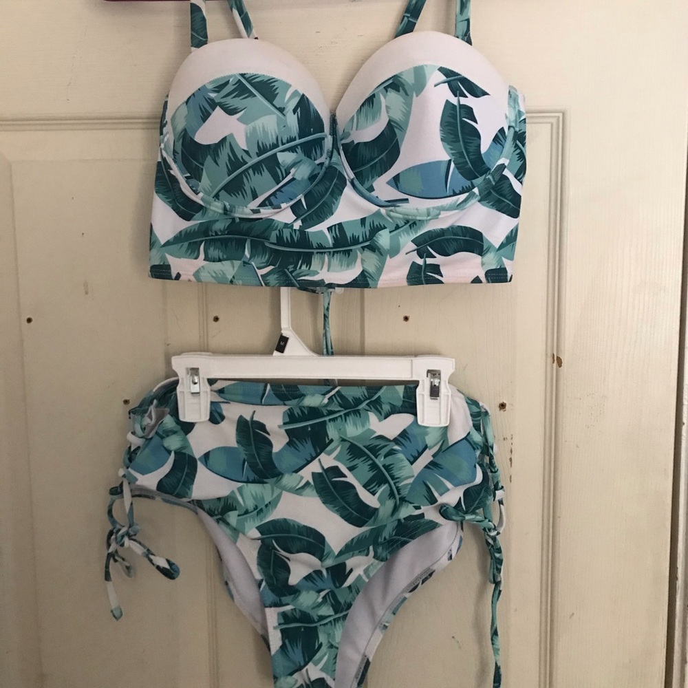 NEVER WORN❗️Bikini high-waisted